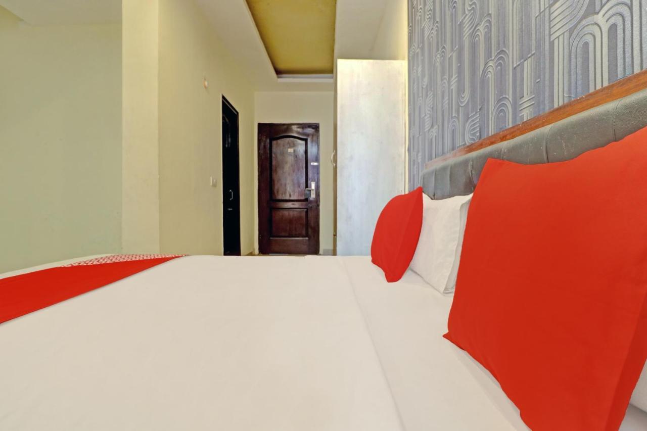 Oyo 74073 Hotel Abhishek Ludhiana Exterior foto