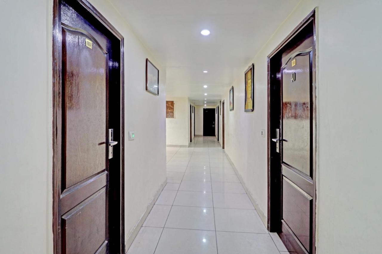 Oyo 74073 Hotel Abhishek Ludhiana Exterior foto