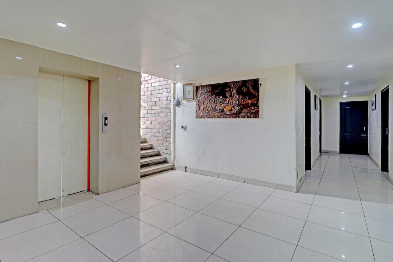 Oyo 74073 Hotel Abhishek Ludhiana Exterior foto